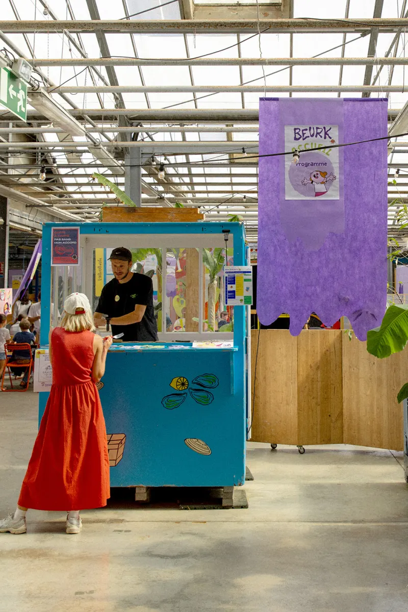Le stand BEURK et sa bannière violette à L'Agronaute
